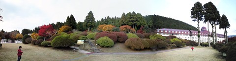 有名な山のホテルの庭園（本当はここの泊まりたかった）