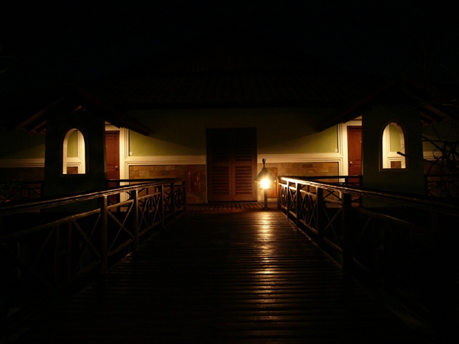入口 / Entrance 