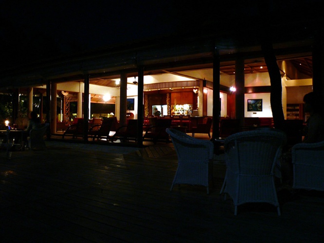 リーフバー / Reef Bar